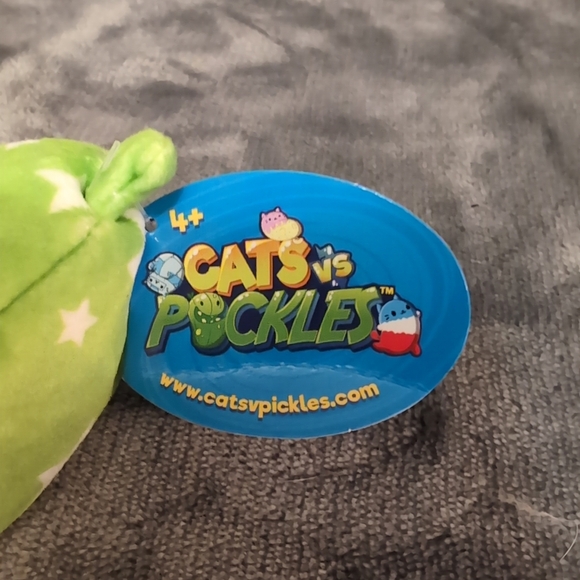 Cats VS Pickles - Zunar F9 - 4" Bean Plush New With Both Tags - Picture 3 of 5